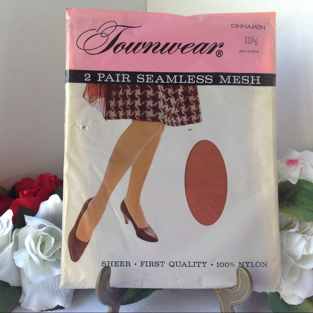 Townwear 2 pair VTG Nylon Thigh High Stocking Hosiery Cinnamon NWT